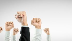 اهمیت داشتن رفتار حرفه ای در محیط کار و اصول آن رفتار حرفه ای در محیط کار