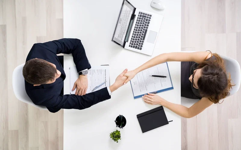 چگونه بدون داشتن سابقه کار استخدام شویم؟